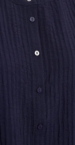 Aby bluse med struktur navy blazer