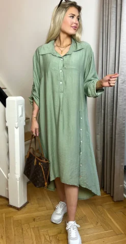 Astrid skjortekjole med knapper i siden khaki LikeLondon