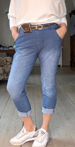 Cara denimbukser med bæltepung medium denim LikeLondon