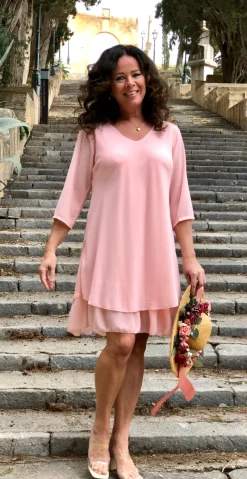 Carolina kjole i 2 lag rosa LikeLondon