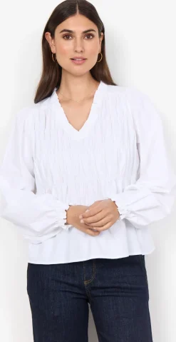 Celeste bluse med smock og v-hals hvid