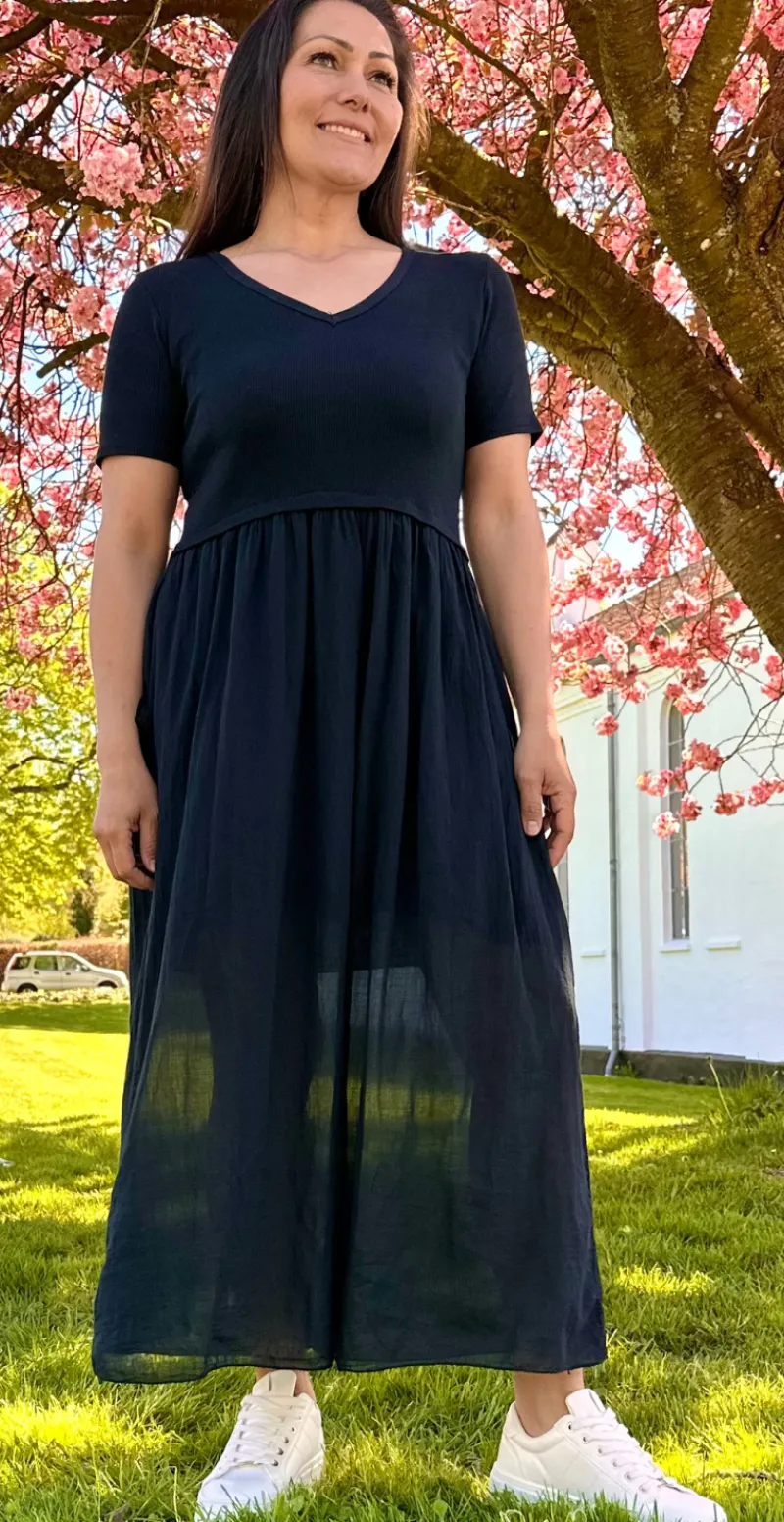Christiane kjole med V-udskæring og overdel i rib sort LikeLondon by Christina