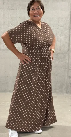 Cornelia kjole med prikker og smock brun LikeLondon by Christina