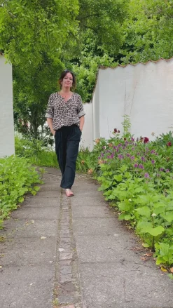 Elise ensfarvet buks sort LikeLondon