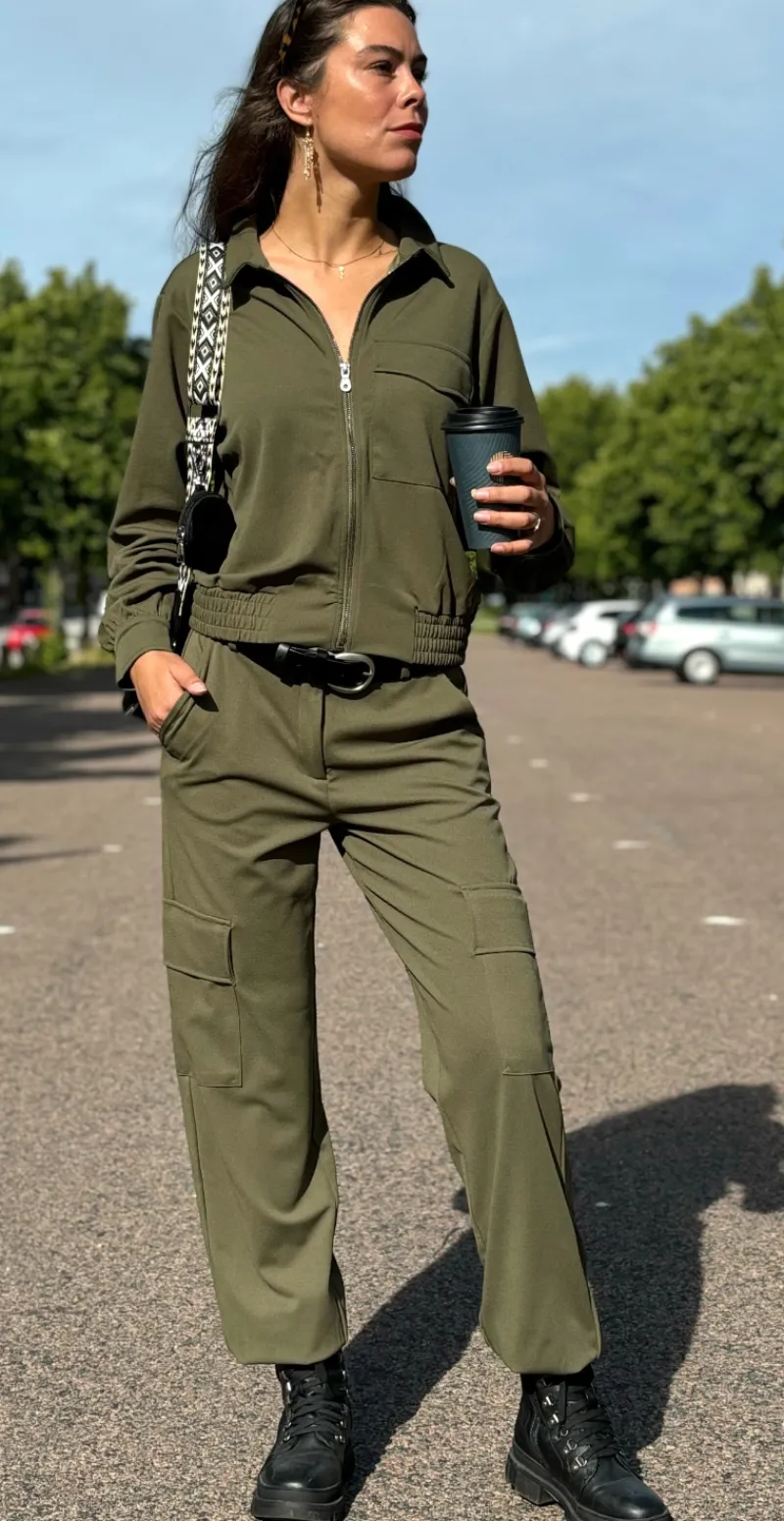 Emily jakke med elastik og lommer army