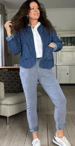Filippa bukser med broderet cirkelmønster denim LikeLondon