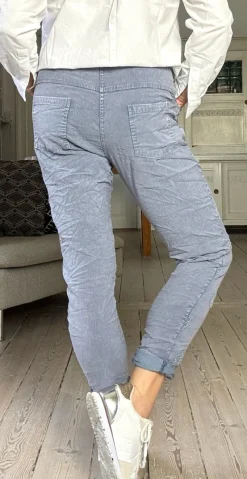 Filippa bukser med broderet cirkelmønster denim LikeLondon