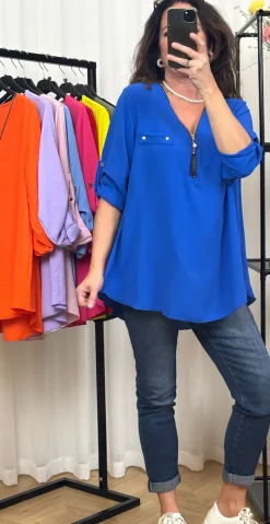 Filucca bluse med lynlås og perlevedhæng royal blue LikeLondon