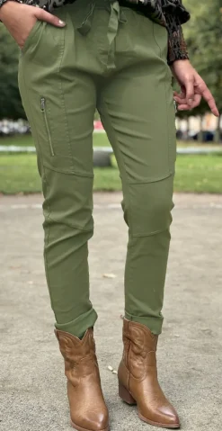 Ginny buks med lynlås og overskæring ved knæet army LikeLondon