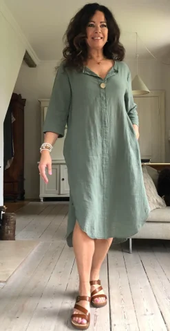 Ibi kjole med lommer og træknap khaki LikeLondon