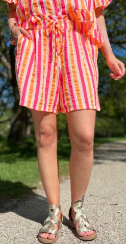 Judith shorts med striber pink/orange LikeLondon
