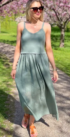 Kajsa kjole med overdel i rib khaki LikeLondon
