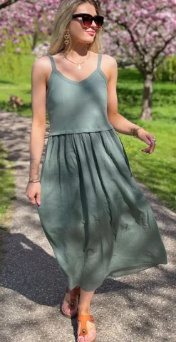 Kajsa kjole med overdel i rib khaki LikeLondon