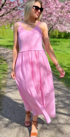 Kajsa kjole med overdel i rib pink LikeLondon