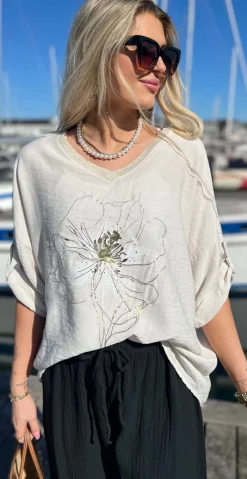 Katinka bluse med v-hals og blomstermotiv beige LikeLondon