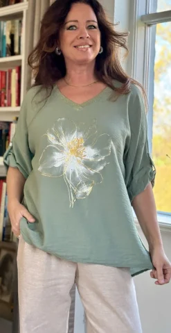 Katinka bluse med v-hals og blomstermotiv khaki LikeLondon