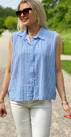 Kelsie bluse med striber, knapper og krave blå LikeLondon