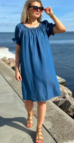 Kya kortærmet denimkjole LikeLondon