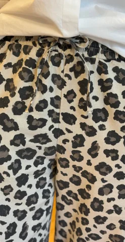 Lavisco hørbukser med leopardprint sand melange w. black