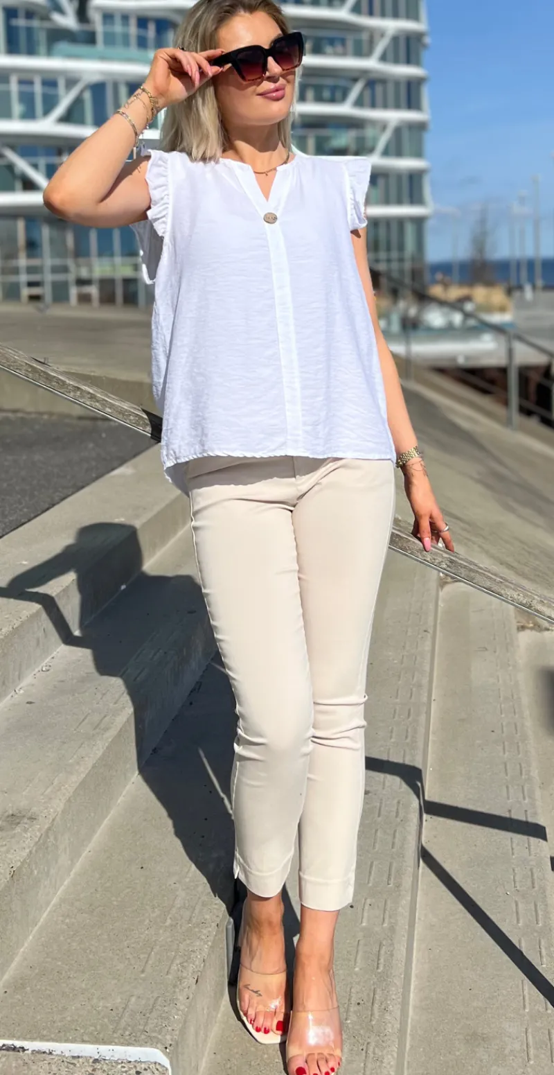 Lotus bluse med flæse detaljer hvid Likelondon