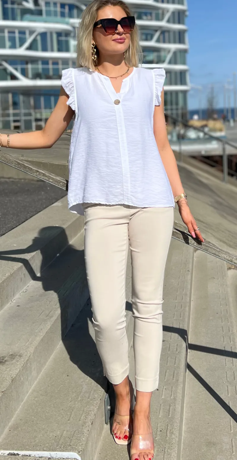Lotus bluse med flæse detaljer hvid Likelondon