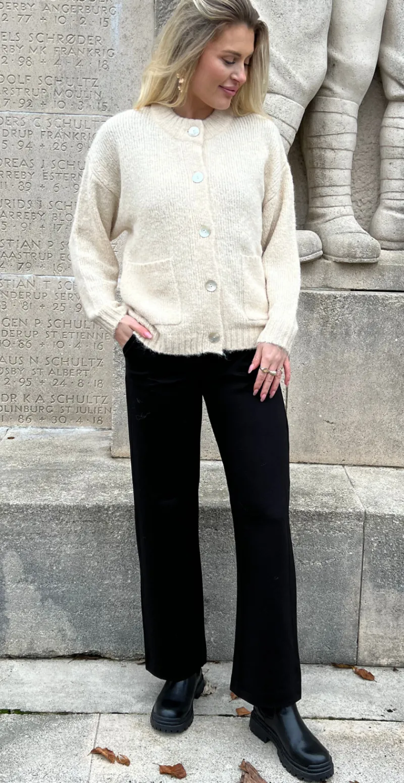 Louisa cardigan med perlemorsknapper moonbeam