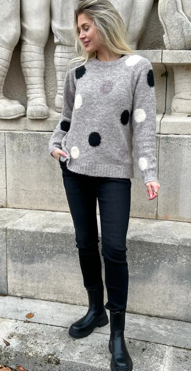 Louisa pullover desert taupe w. black