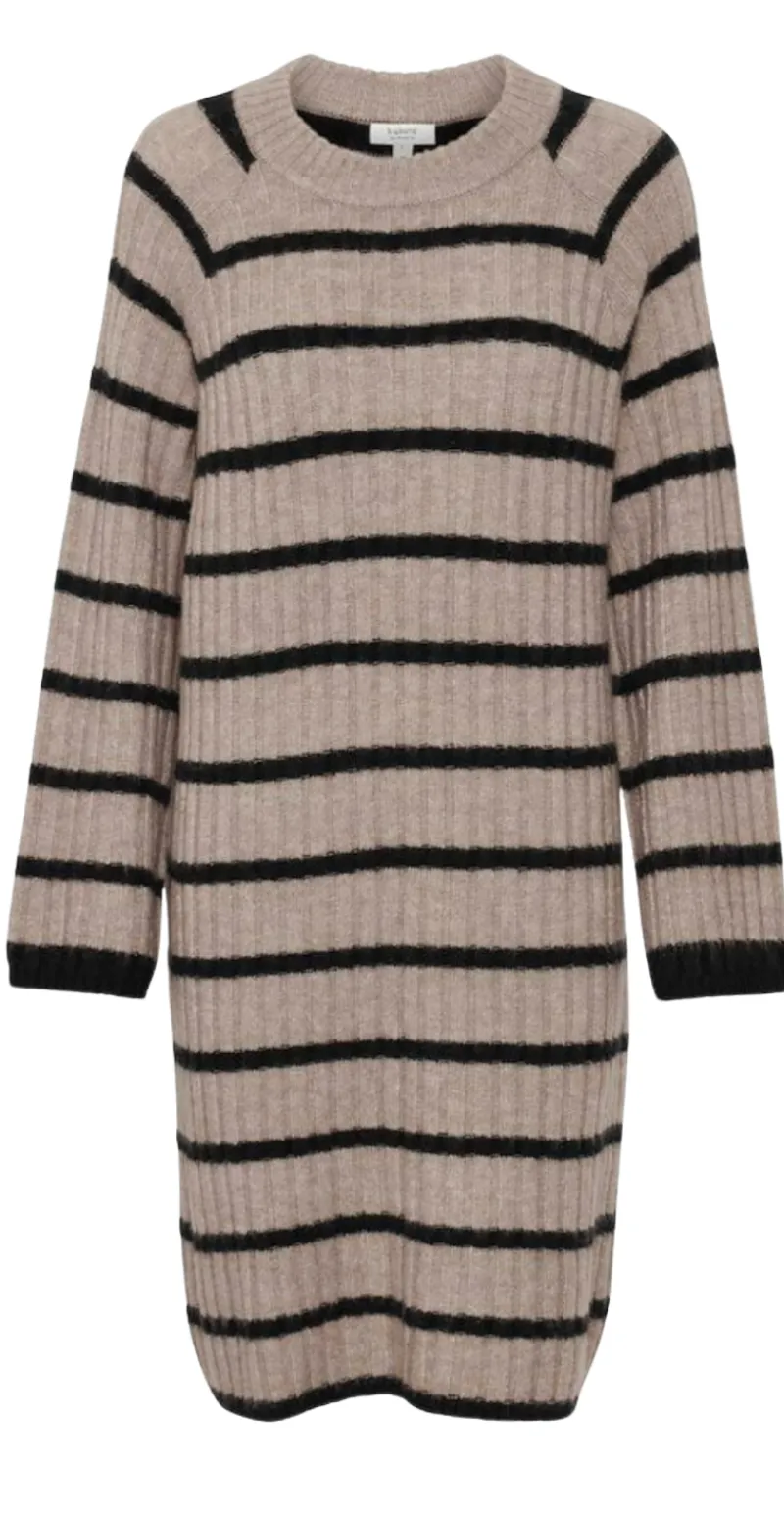 Marianne uld-strikkjole med striber sand