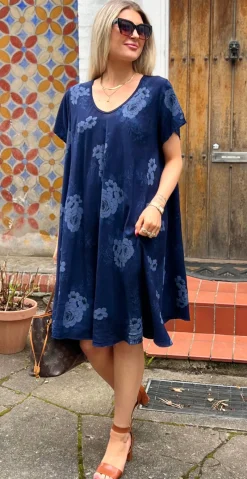 Maureen kjole med vidde og blomsterprint navy LikeLondon
