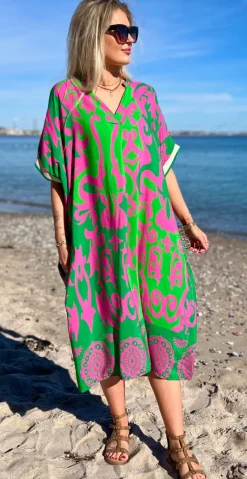 Melia kjole med mønster pink/grøn LikeLondon