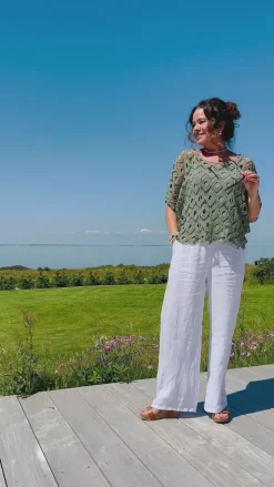 Michela hæklet bluse med indertop khaki LikeLondon