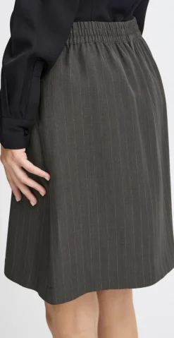 Midde kort nederdel dark grey mel. pinstripbe mix