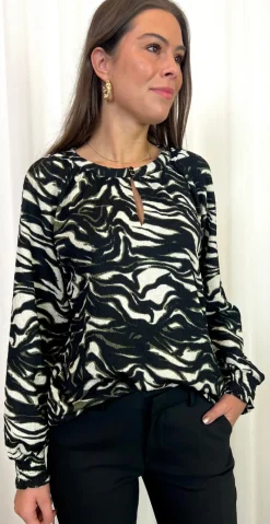 Nalia bluse med mønster sort