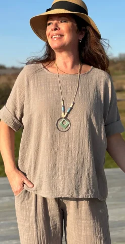 Penny bluse med halskæde fango LikeLondon