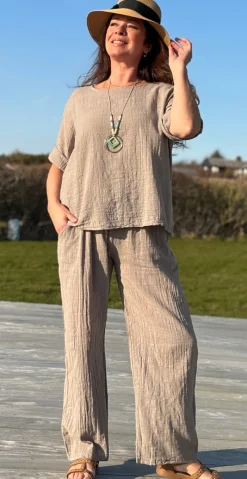 Penny bluse med halskæde fango LikeLondon