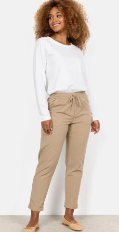 Sally buks med lommer og opsmøg camel