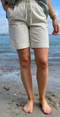 Sally shorts med elastik og lommer sand