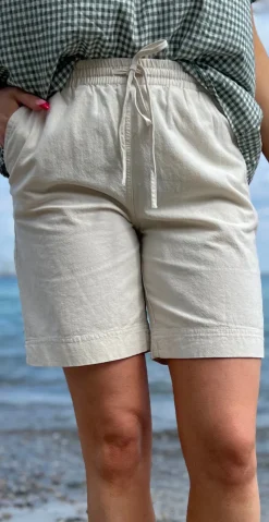 Sally shorts med elastik og lommer sand