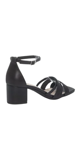 Sandal med stropper sort