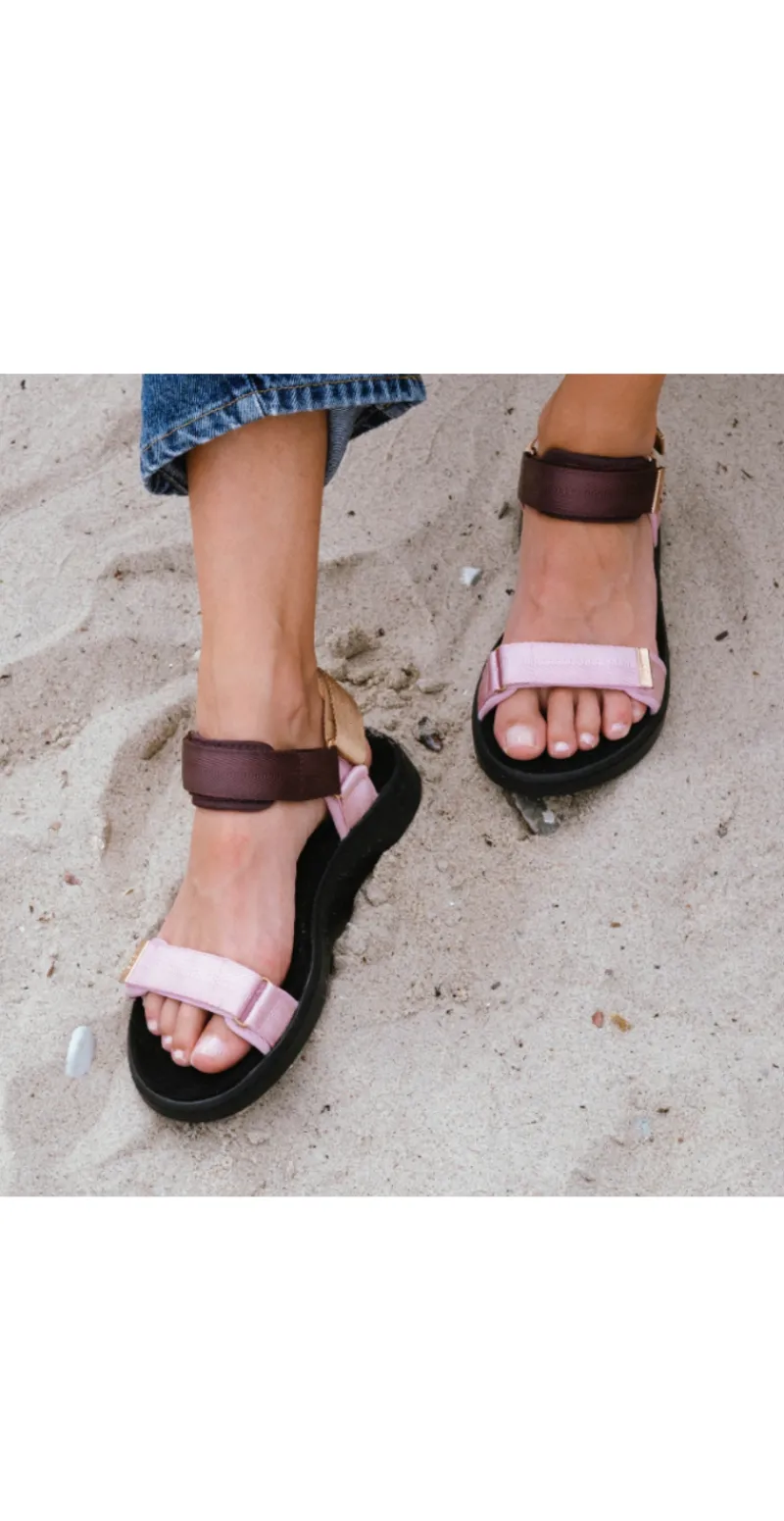 Sandal med velcro i zephyr multi