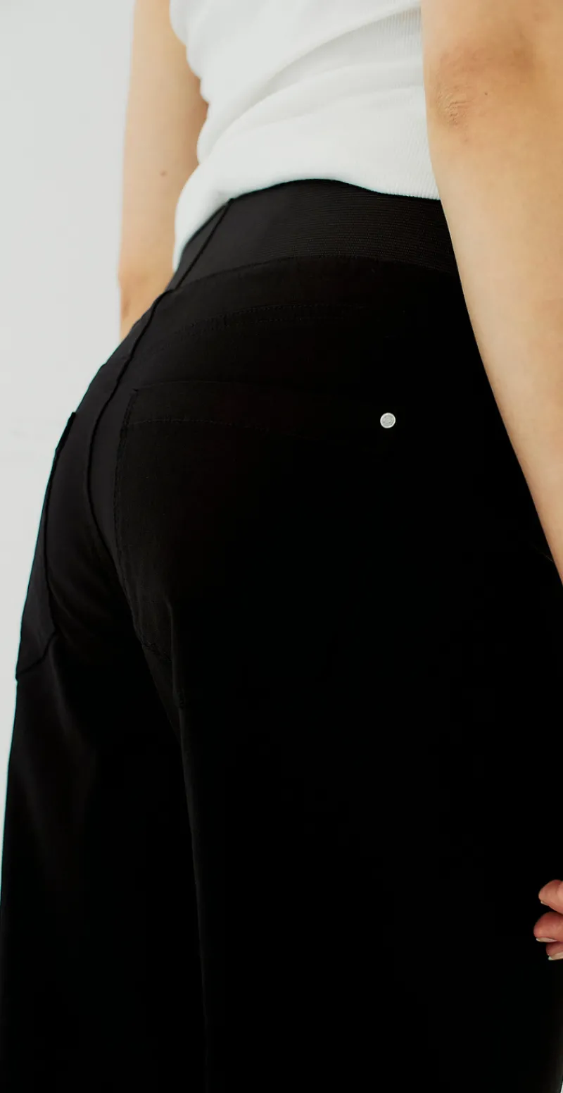 Shantal bukser med power stretch sort