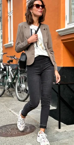 Shantal raw buks sort denim