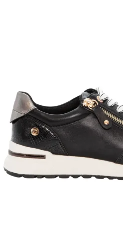 Sneakers med kilehæl sort