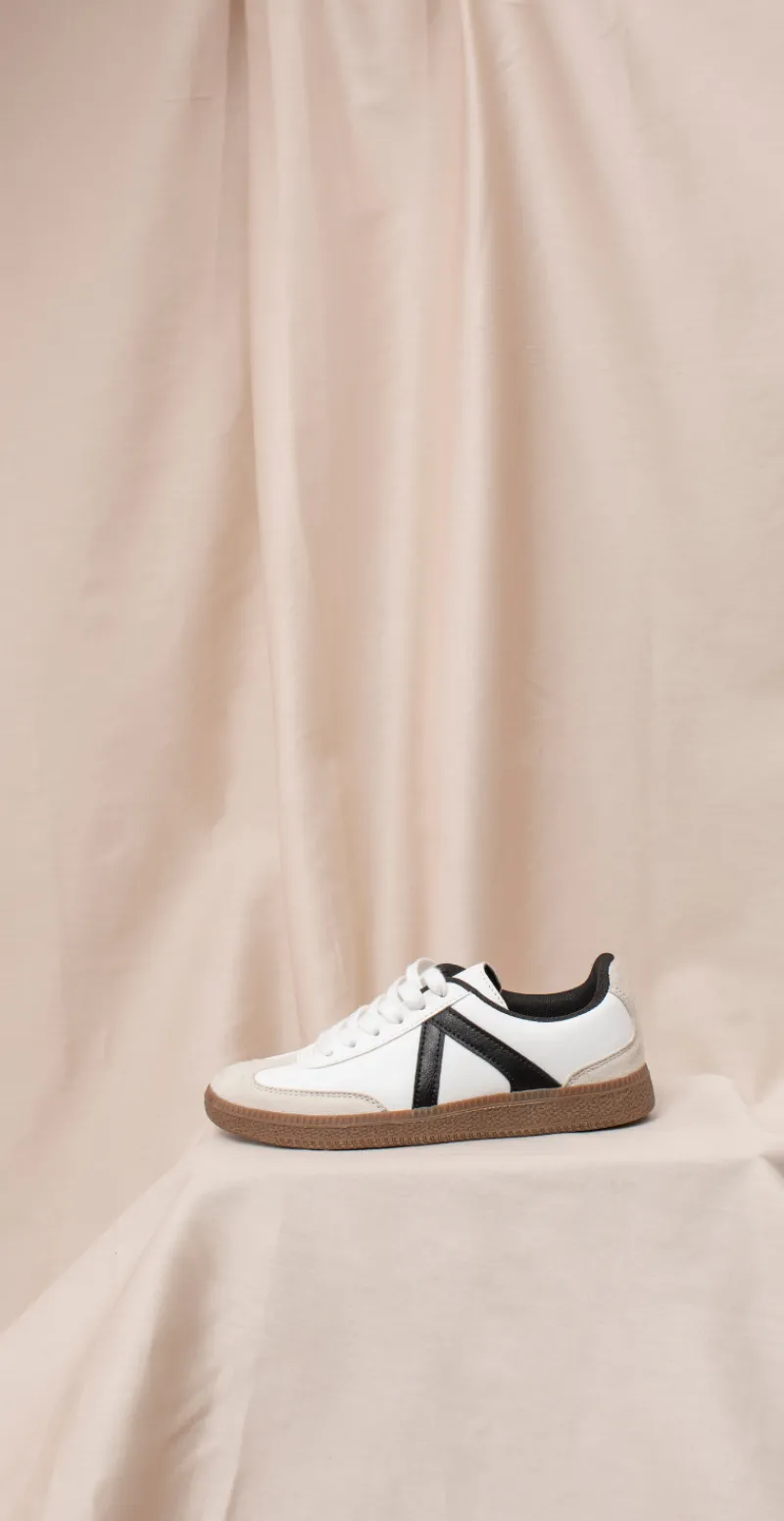 Sneakers med skind i hvid