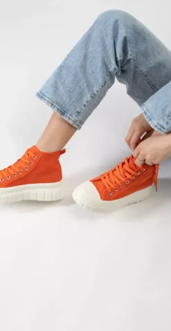 Sneakers med snørebånd orange