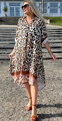 Tessa kjole med leopard LikeLondon