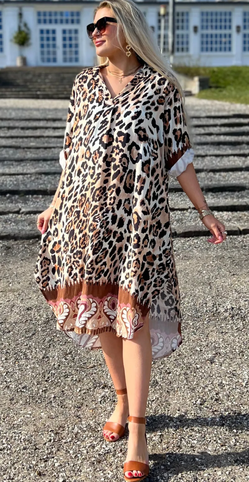 Tessa kjole med leopard LikeLondon