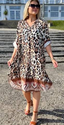 Tessa kjole med leopard LikeLondon