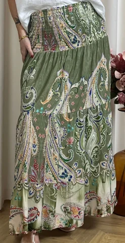 Thora nederdel med paisley print khaki LikeLondon