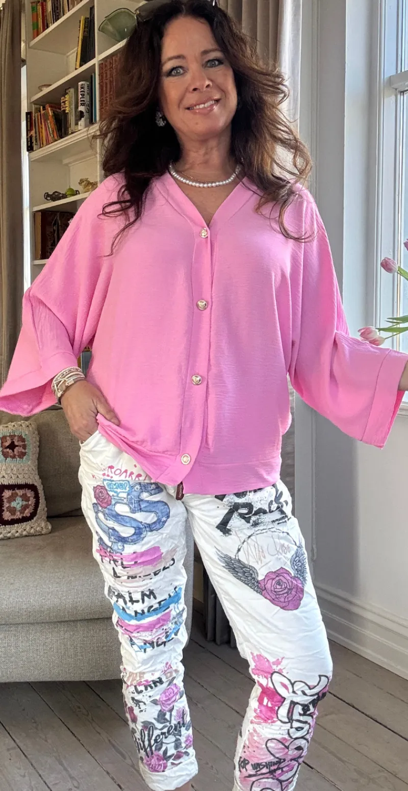 Tiffany bluse med guldknapper lyserød LikeLondon